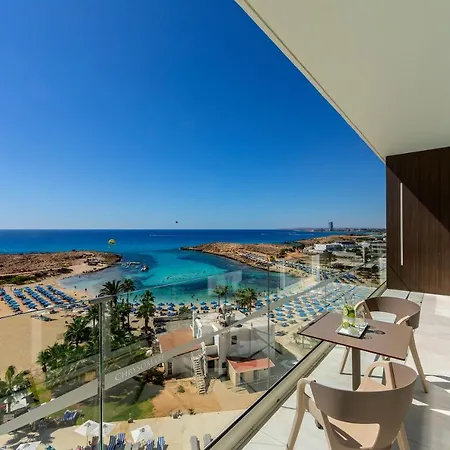 Chrysomare & Hotel 5*